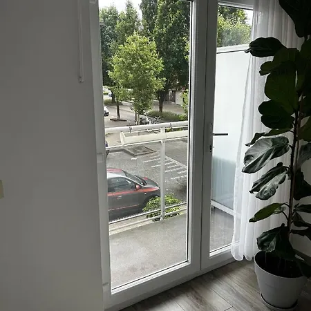 アパート Zwarte Arend Airbnb アントウェルペン