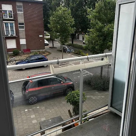 Zwarte Arend Airbnb * アントウェルペン