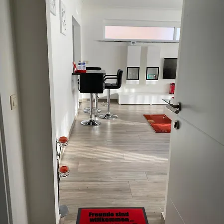 Zwarte Arend Airbnb アパート